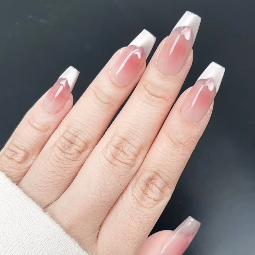 Kazinails : faux ongles faits à la main – Rouge Intime, cœur 3D