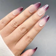 Croix argentée éclatante