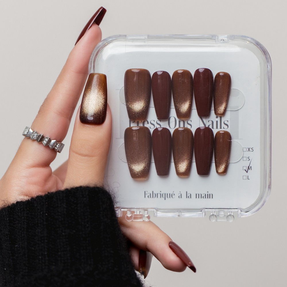 Faux ongles cat eye bordeaux doré – Sunset Bordeaux | Kazinails