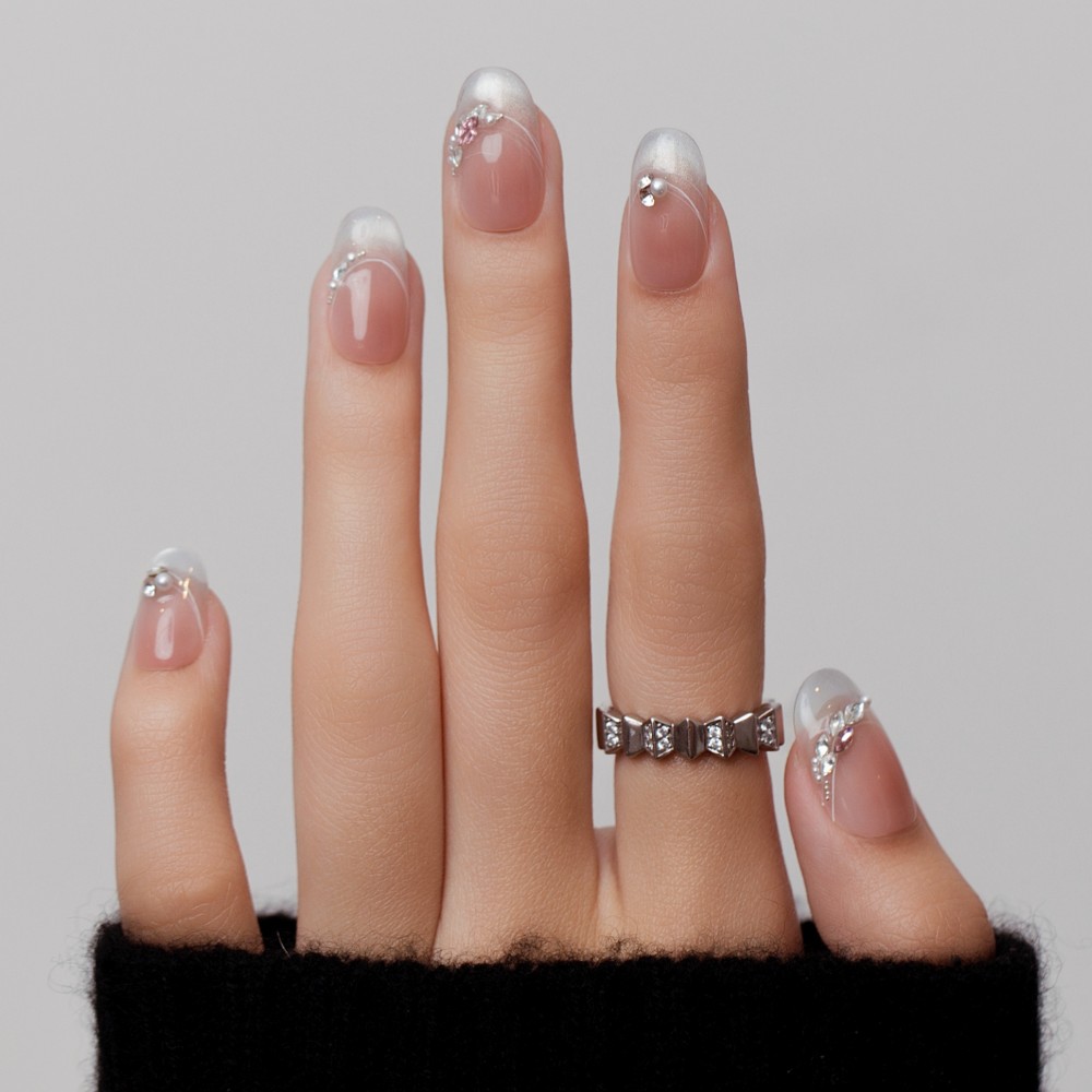 Kazinails – Perle d’Éden | Faux Ongles Transparence & Élégance Cristalline