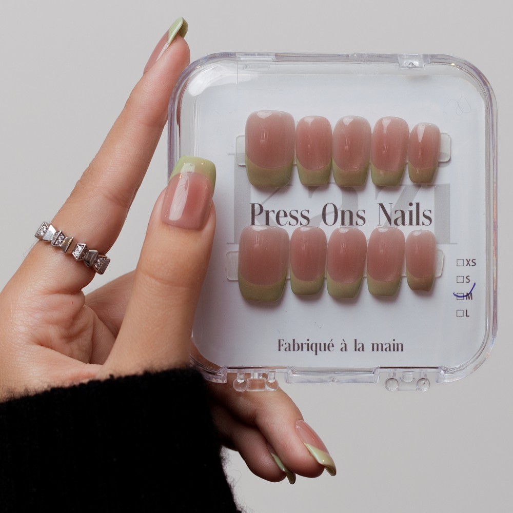 Faux ongles press-on French matcha – Nuance Matcha | Kazinails
