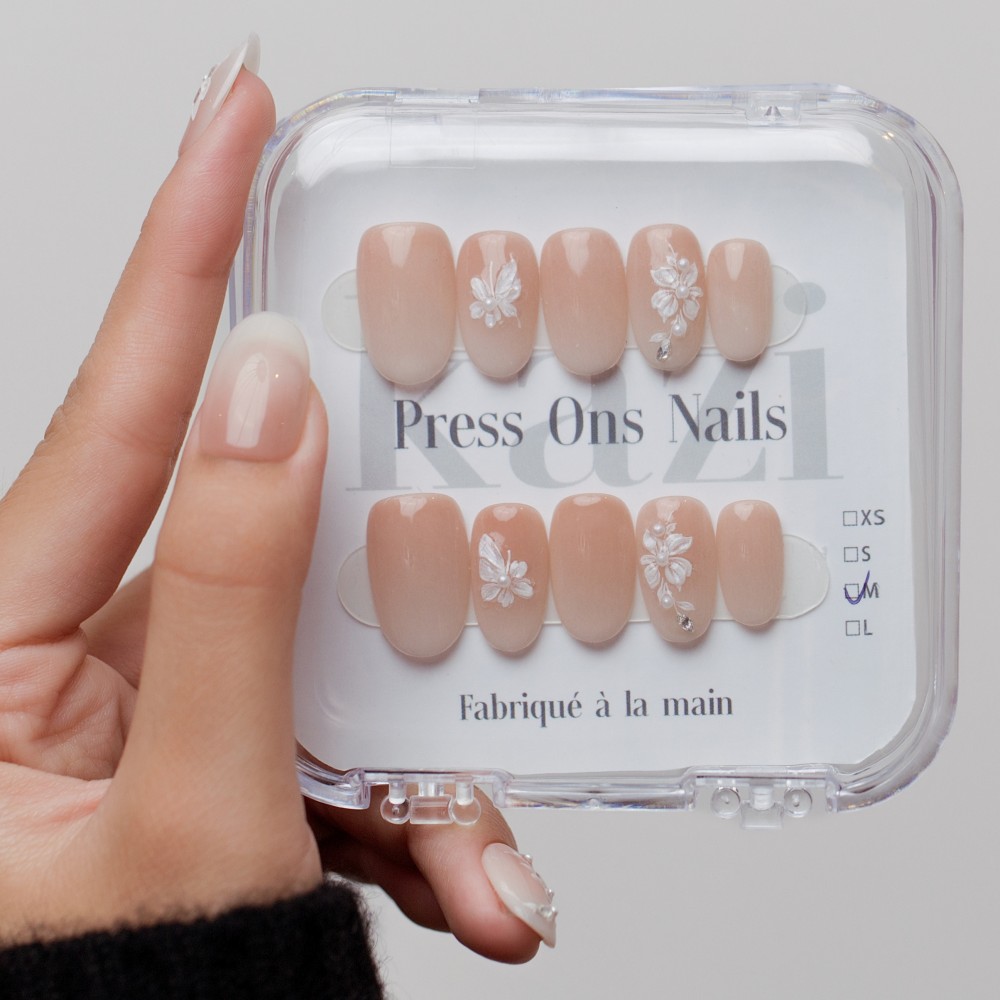 Kazinails : faux ongles faits à la main – Flore, fleurs 3D élégantes