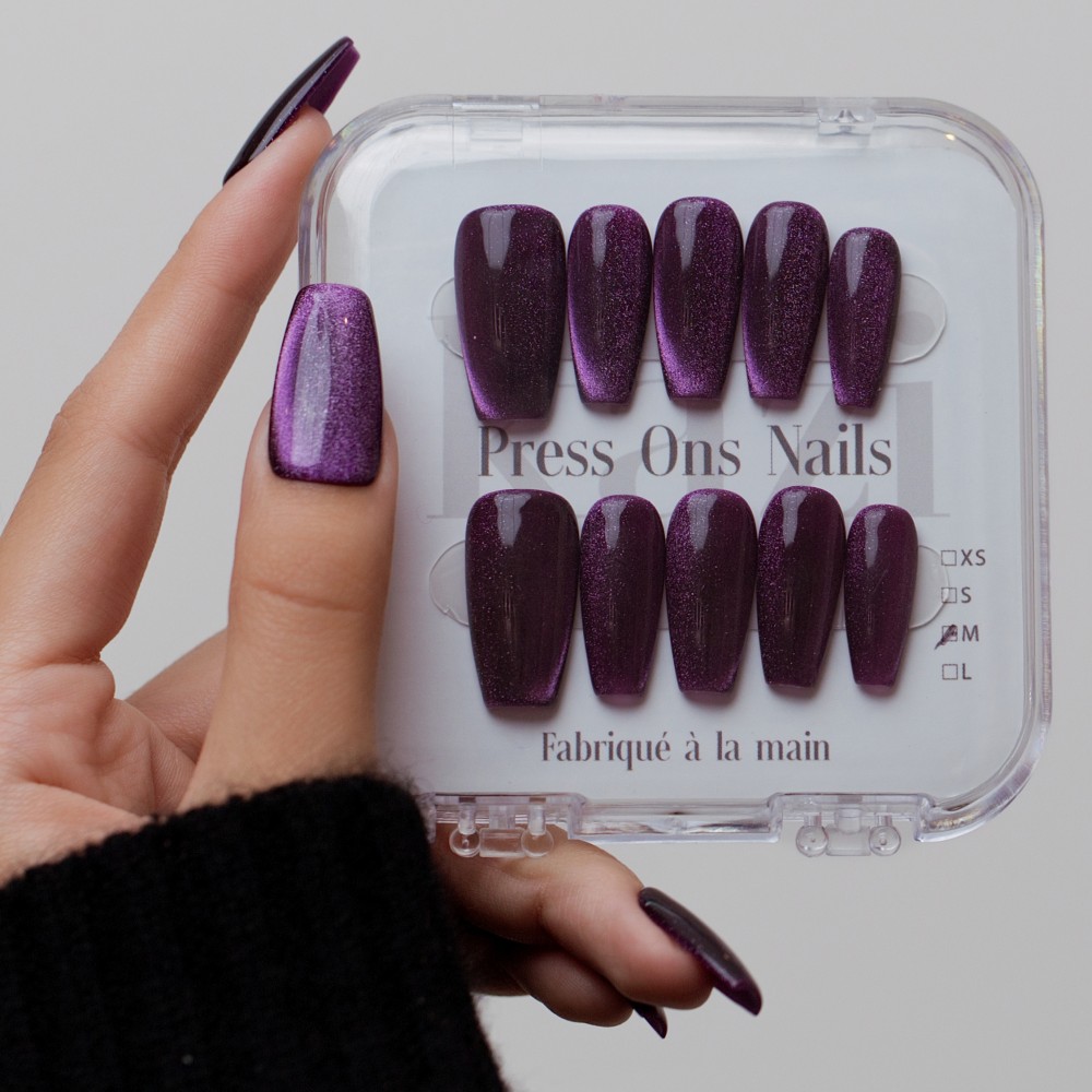 Kazinails faux ongles faits à la main – Modèle Chimère violet irisé