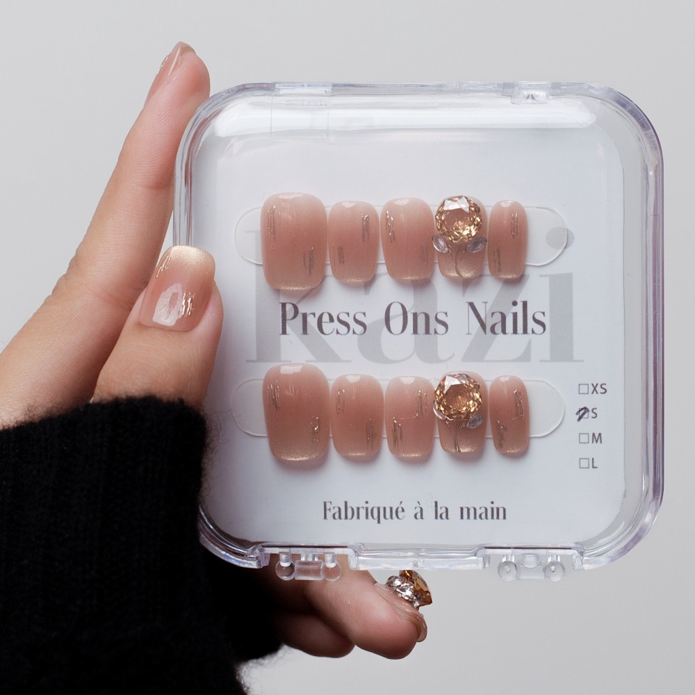 Faux ongles press-on cat eye doré – Astéria | Kazinails