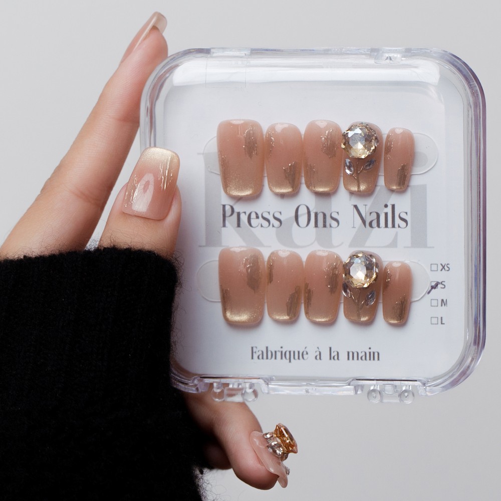 Faux ongles press-on cat eye doré – Astéria | Kazinails
