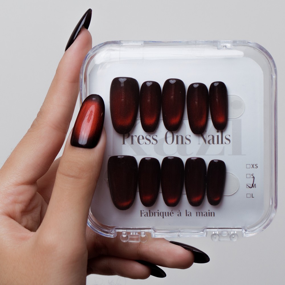 Faux ongles press-on cat eye rouge – Tulipe Noire | Kazinails