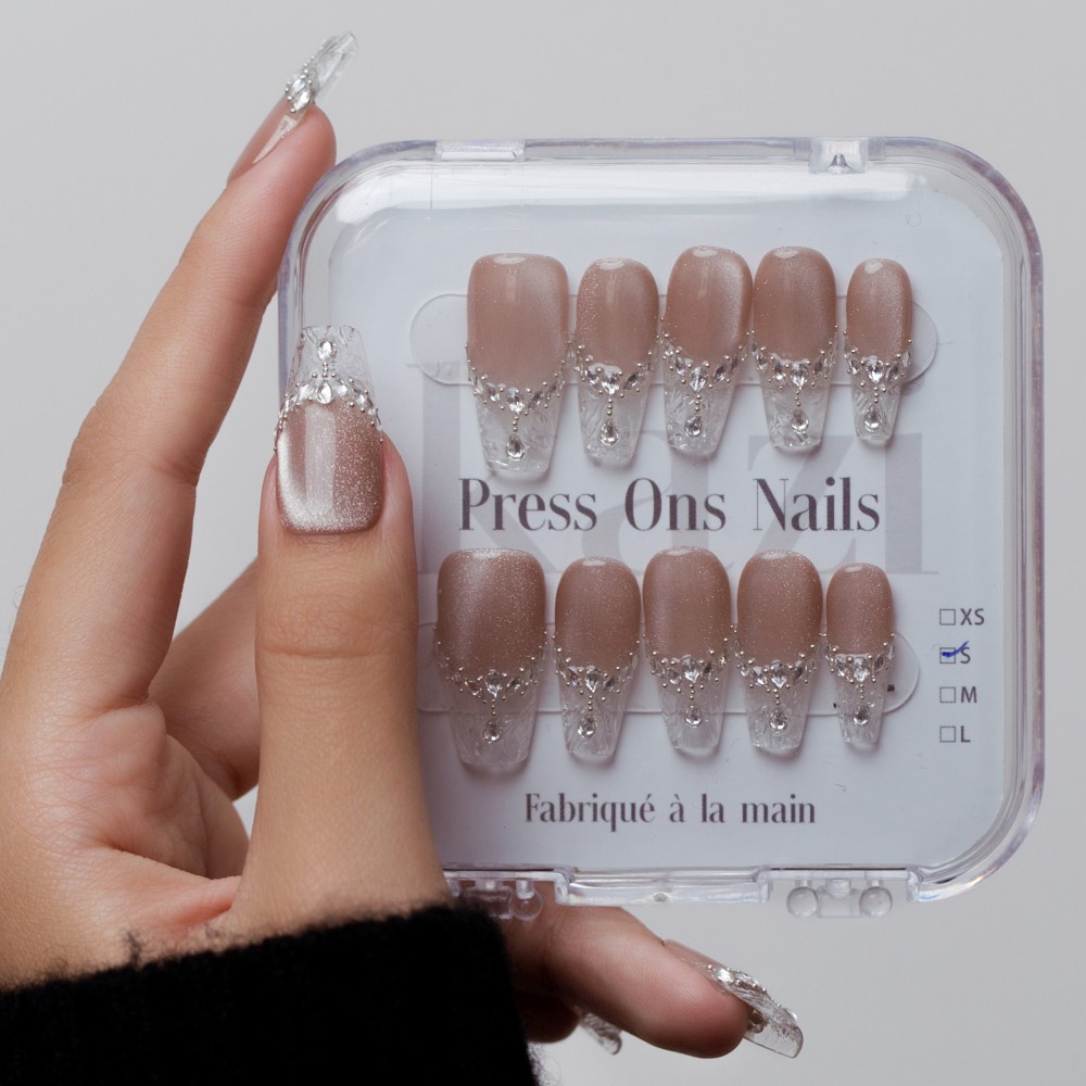 "Glaze" False Nails – Elegant Crystal Shine for Sophisticated Manicures