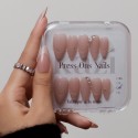 Faux Ongles Crush : French Manucure Élégante avec Accents Glamour