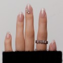 Faux Ongles Crush : French Manucure Élégante avec Accents Glamour