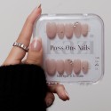 Faux Ongles Crush : French Manucure Élégante avec Accents Glamour