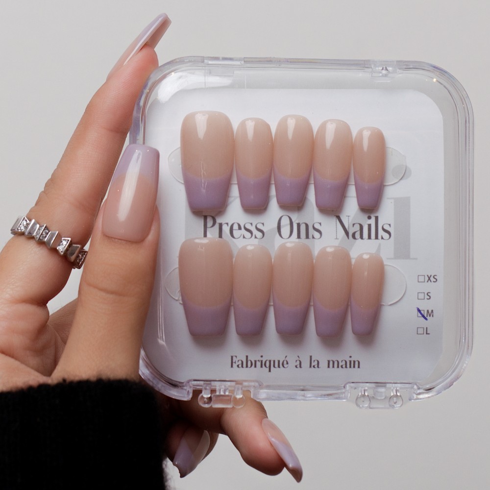 "Lucky Lavender" False Nails – Pastel Lavender with Modern Minimalist Design