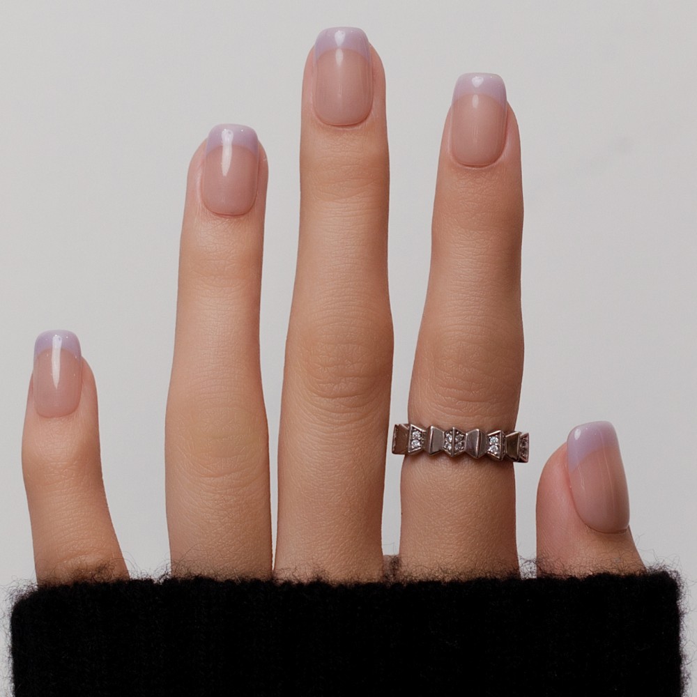 "Lucky Lavender" False Nails – Pastel Lavender with Modern Minimalist Design