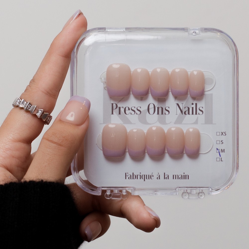 "Lucky Lavender" False Nails – Pastel Lavender with Modern Minimalist Design