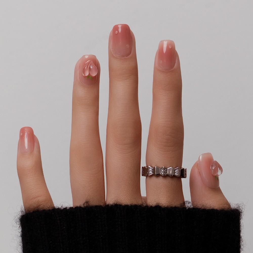 Faux Ongles Peachy Dream: Une manucure soignée, durable et réutilisable