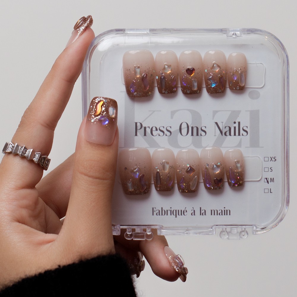 Faux Ongles Cannelle : Une manucure soignée, durable et réutilisable