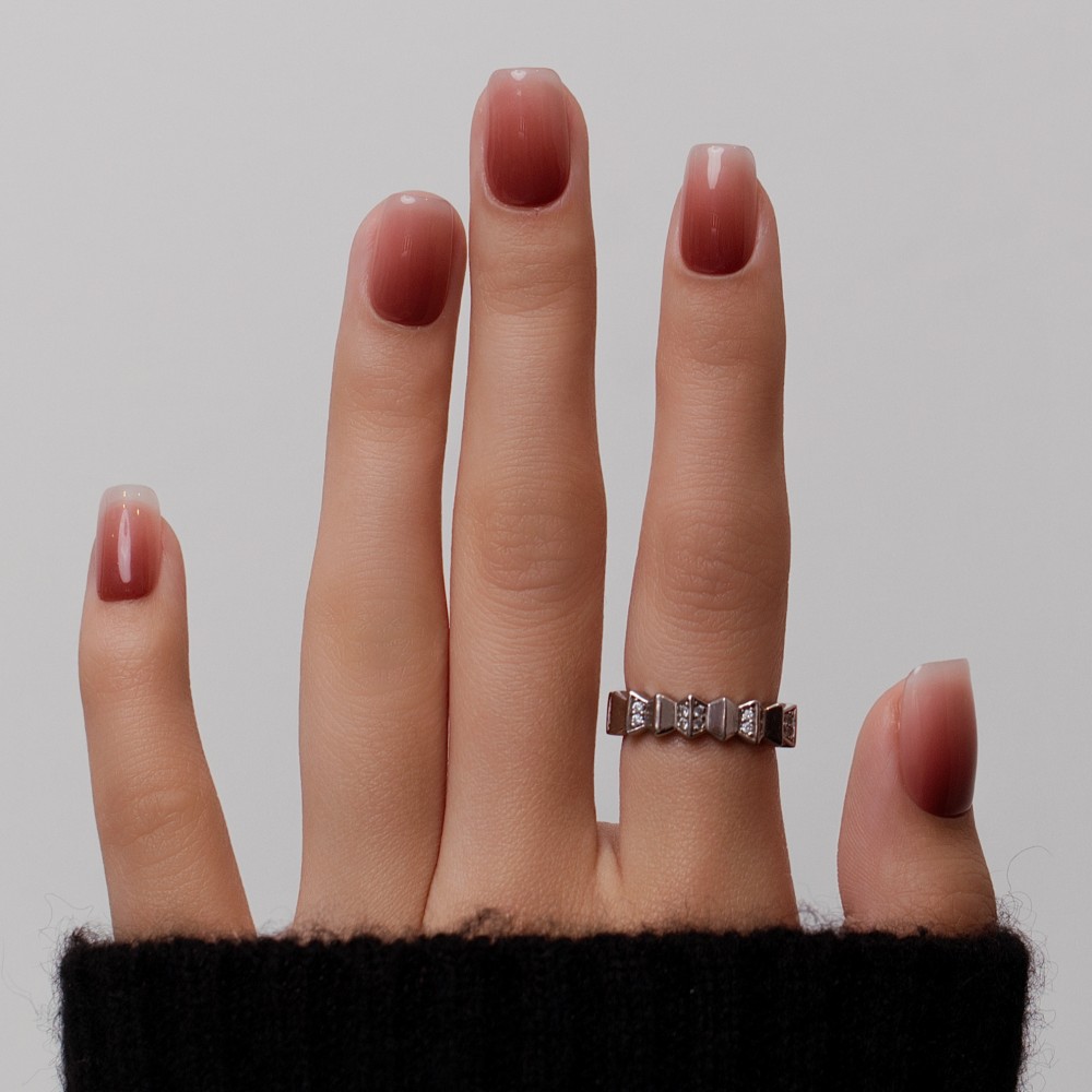 Press on nails Poison  Kazinails : A neat, durable and reusable manicure