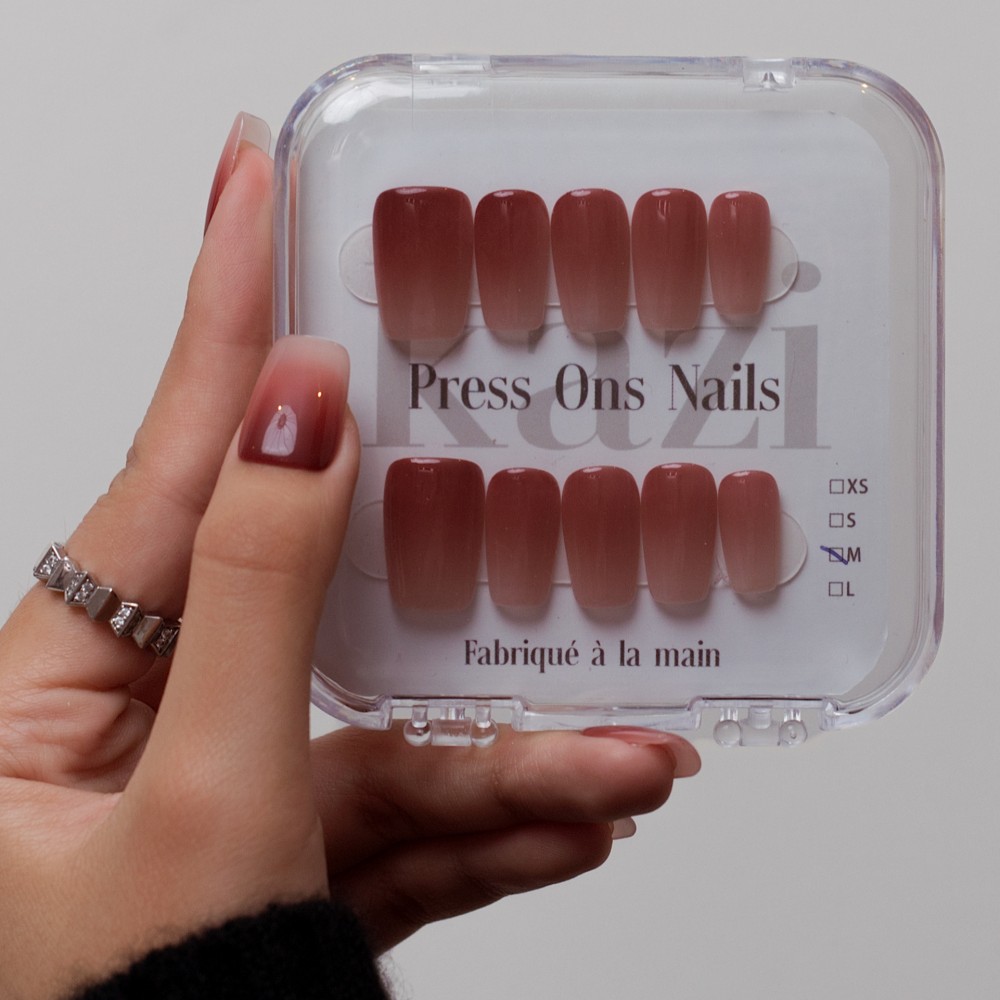 Press on nails Poison  Kazinails : A neat, durable and reusable manicure