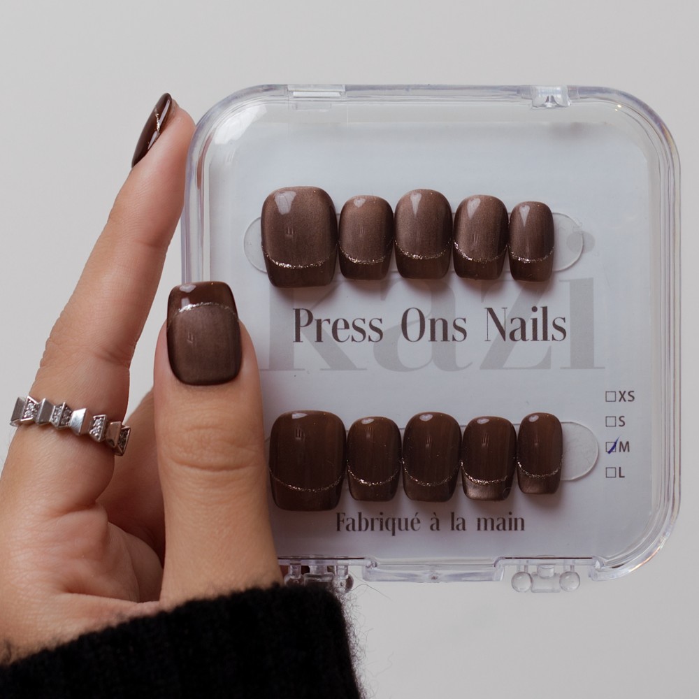 Faux Ongles Gold Finger |  Faits à la mains | Manicure réutilisable et durable