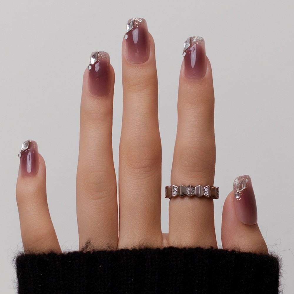 Faux Ongles Flowery | Qualité premium à prix abordable | Facilité d’application