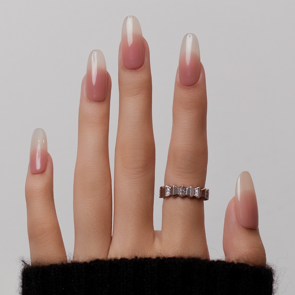 Press on nails Sweetheart  Kazinails: A neat, durable and reusable manicure