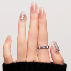 Crystal Noël