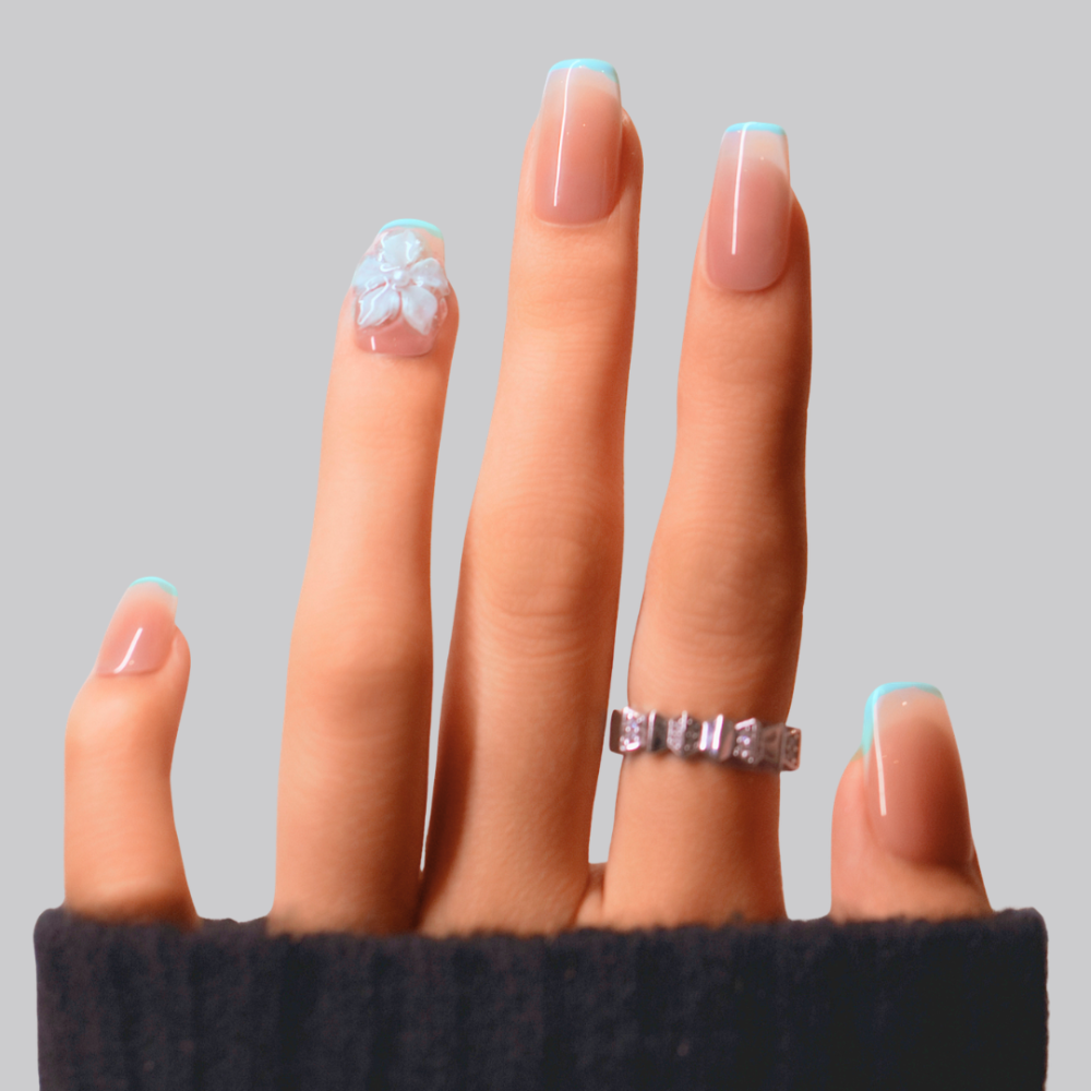 Kazinails faux ongles faits main – Modèle Baby Mint