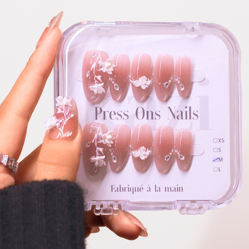 Faux ongles press-on fleuris Daisy – nude rosé | Kazinails