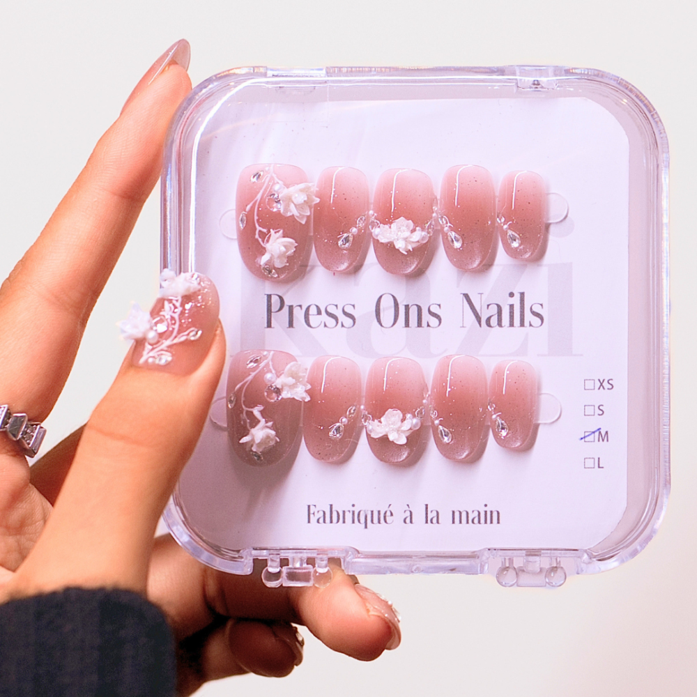 Faux ongles press-on fleuris Daisy – nude rosé | Kazinails