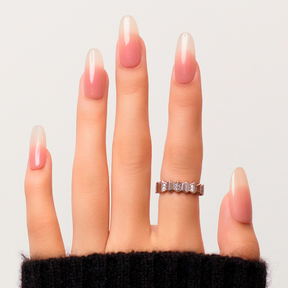 Press on nails Sweetheart  Kazinails: A neat, durable and reusable manicure