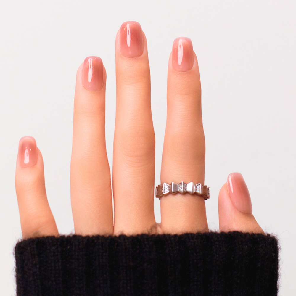 Press on nails Pitaya  Kazinails : A neat, durable and reusable manicure