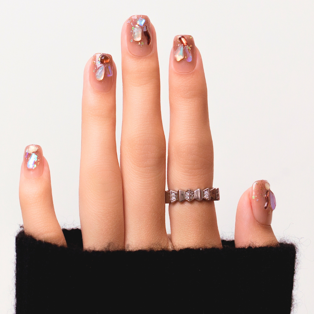 Faux Ongles Cannelle : Une manucure soignée, durable et réutilisable