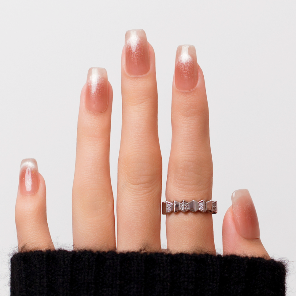 Faux ongles press-on cat eye blanc – First Kiss | Kazinails