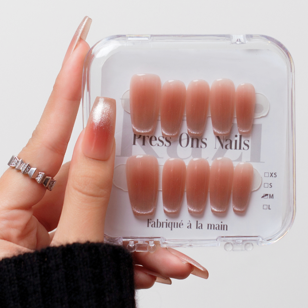 Faux ongles press-on cat eye blanc – First Kiss | Kazinails