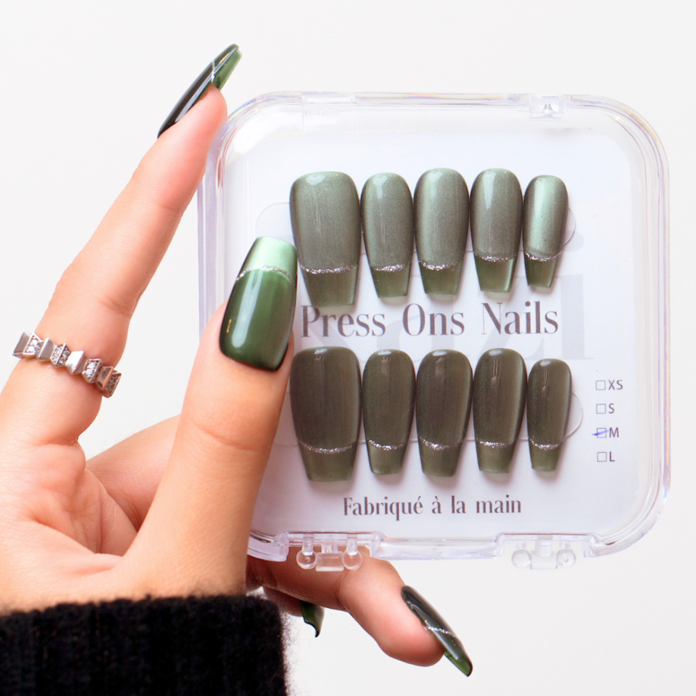 Faux ongles French cat eye vert jade – Jade | Kazinails