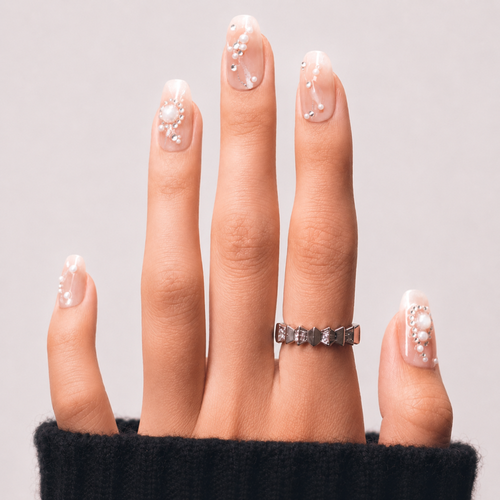 Faux ongles press-on strass et perles – Lysanne | Kazinails