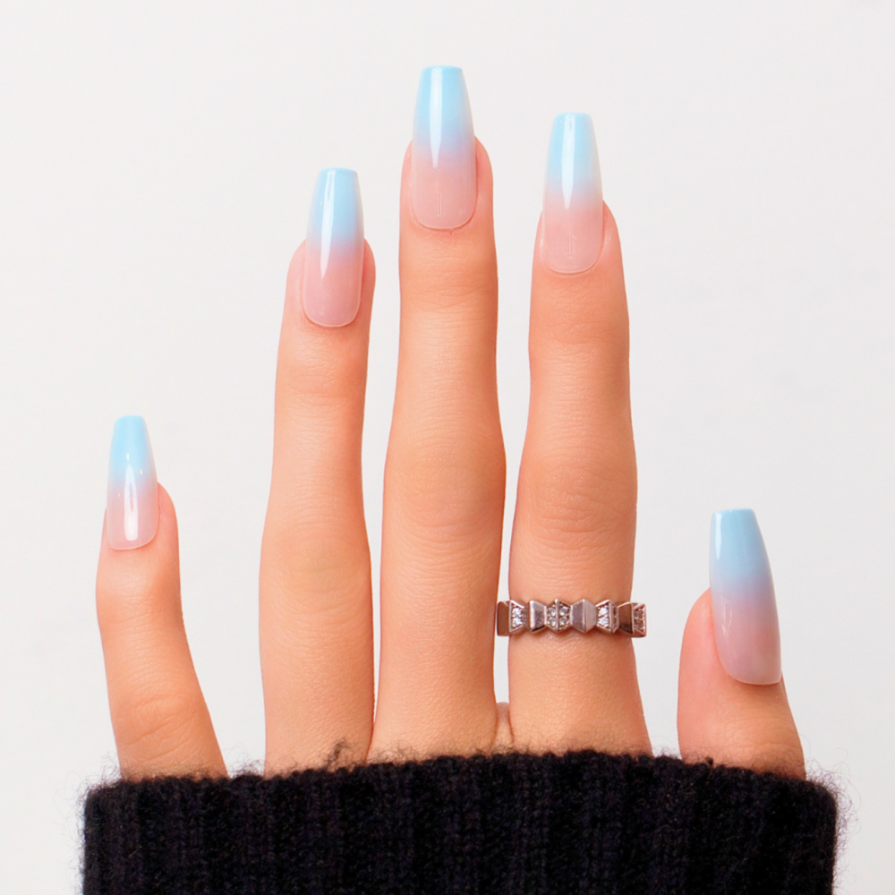 Press on nails Skyfall  Kazinails : A neat, durable and reusable manicure