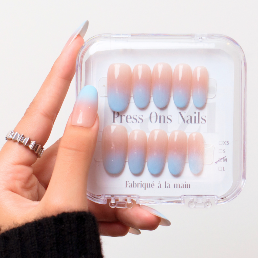 Press on nails Skyfall  Kazinails : A neat, durable and reusable manicure