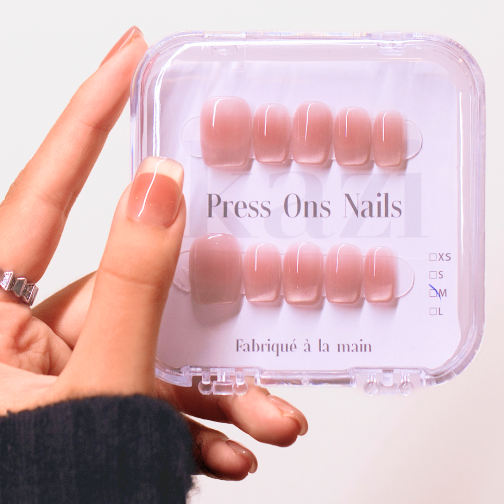 Kazinails faux ongles faits main – Modèle Nude Champagne