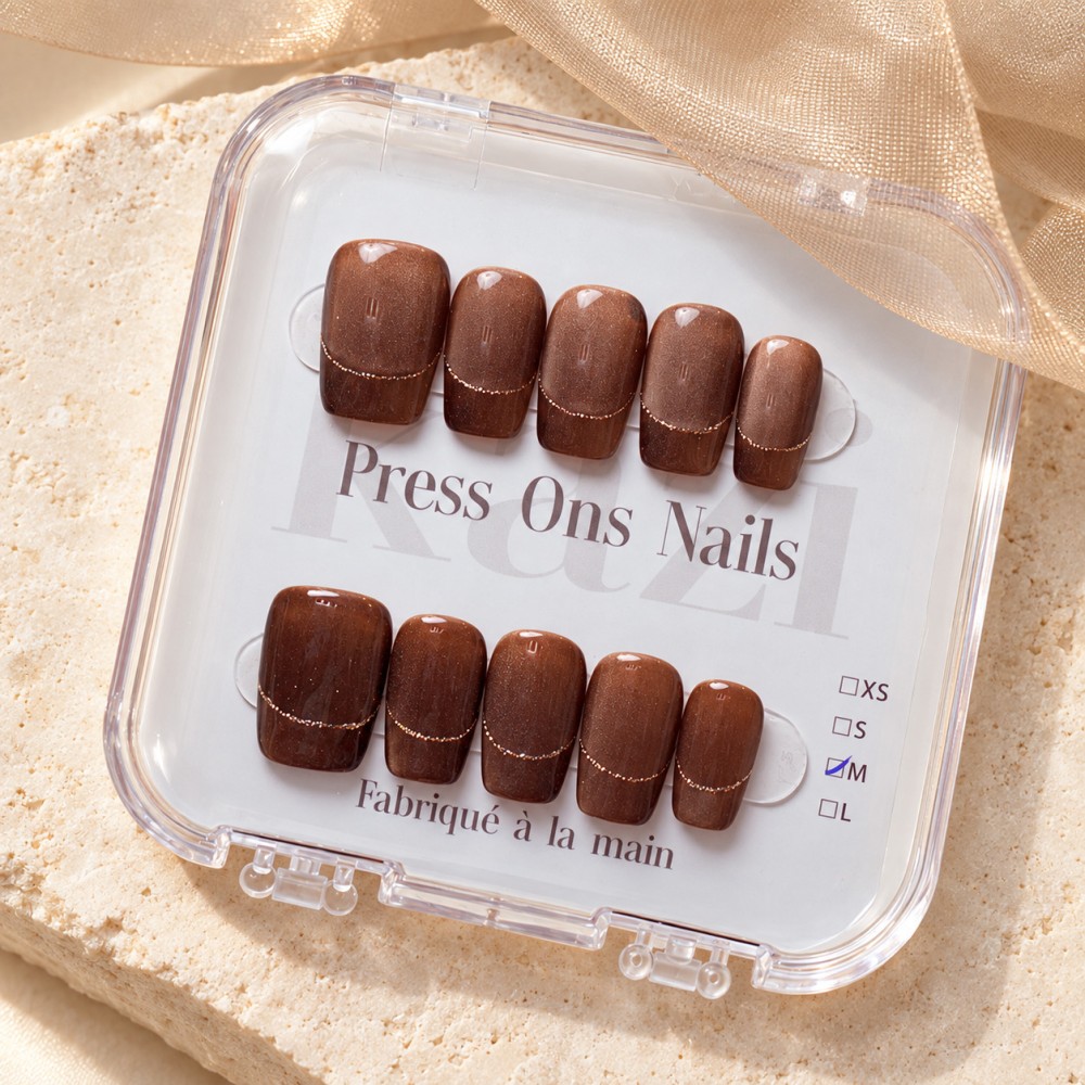 Gold Finger – Press-on nails French chocolat doré | Kazinails