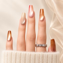 Skittles Ballerine Long — cat eye caramel, corail et champagne, vue portée