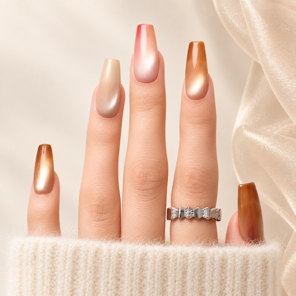 Skittles Ballerine Long — cat eye caramel, corail et champagne, vue portée