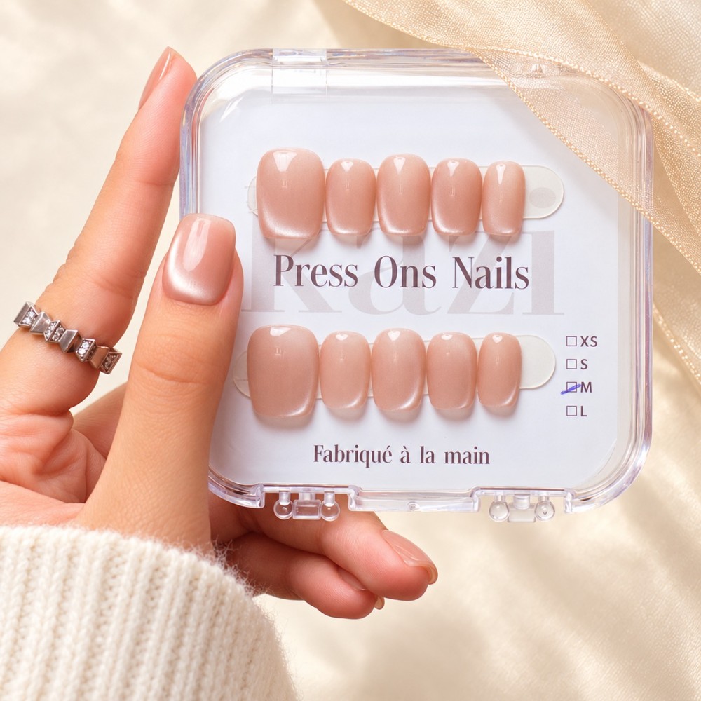 Gossip Girl – Faux ongles nude rosé cat eye | Kazinails