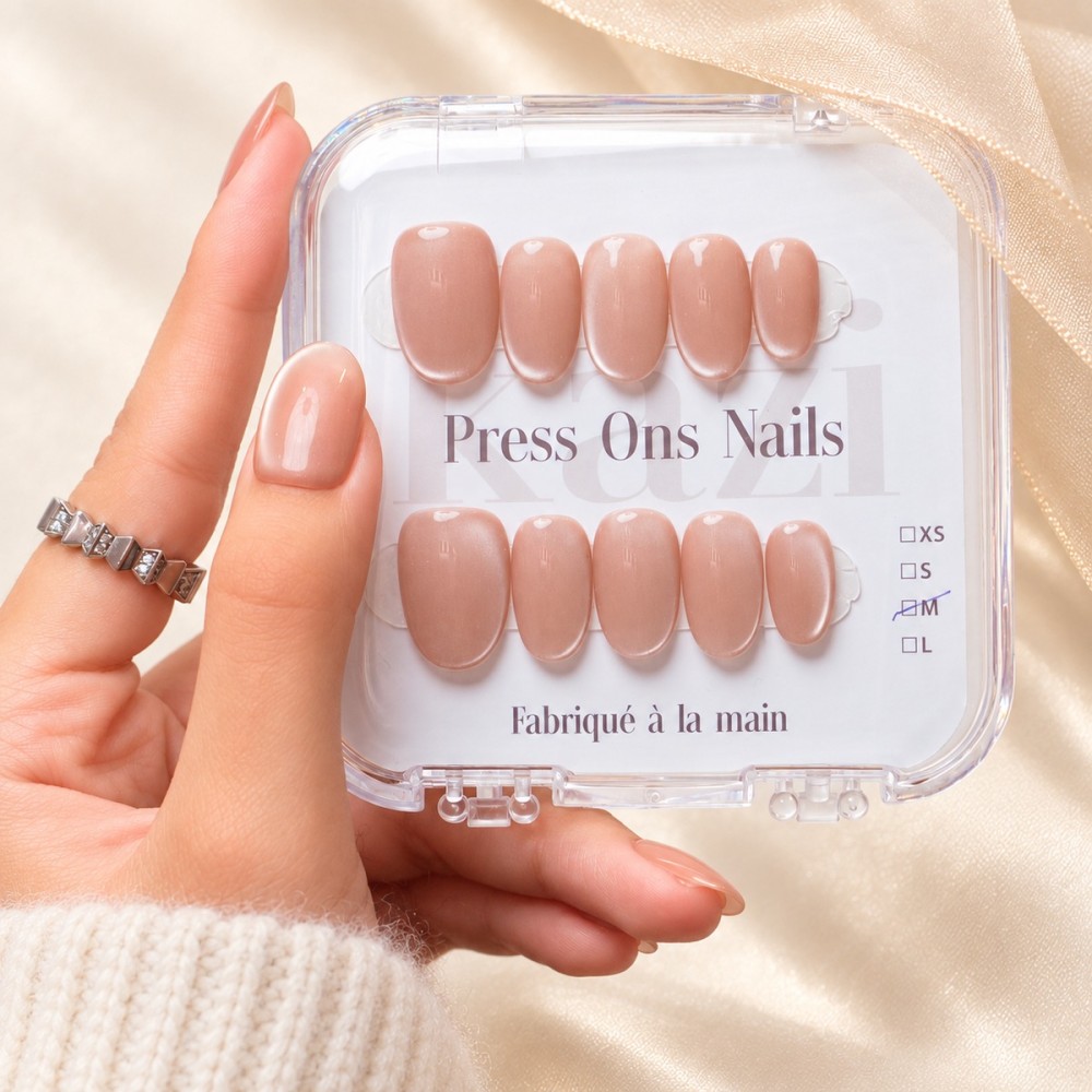 Gossip Girl – Faux ongles nude rosé cat eye | Kazinails