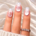 Faux Ongles Frozen Butterfly :  Qualité professionnelle à domicile.