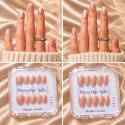 Faux Ongles Silver Lining : Une manucure soignée, durable et réutilisable