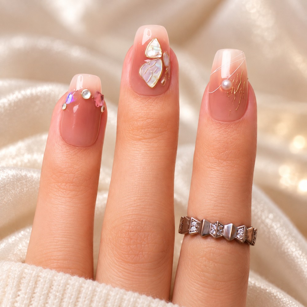 Faux Ongles Petite Princesse : Une Manucure Soignée, Durable et Réutilisable