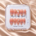 Faux Ongles Petite Princesse : Une Manucure Soignée, Durable et Réutilisable