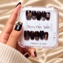Faux Ongles Rocky Cat : Une Manucure Soignée, Durable et Réutilisable