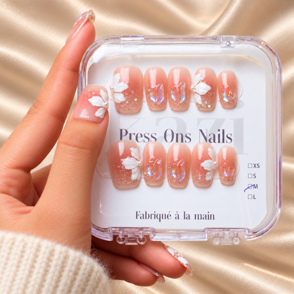 Faux Ongles Stargaze: Éclat Floral pour Vos Mains