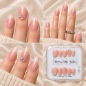 Faux Ongles Crush : French Manucure Élégante avec Accents Glamour